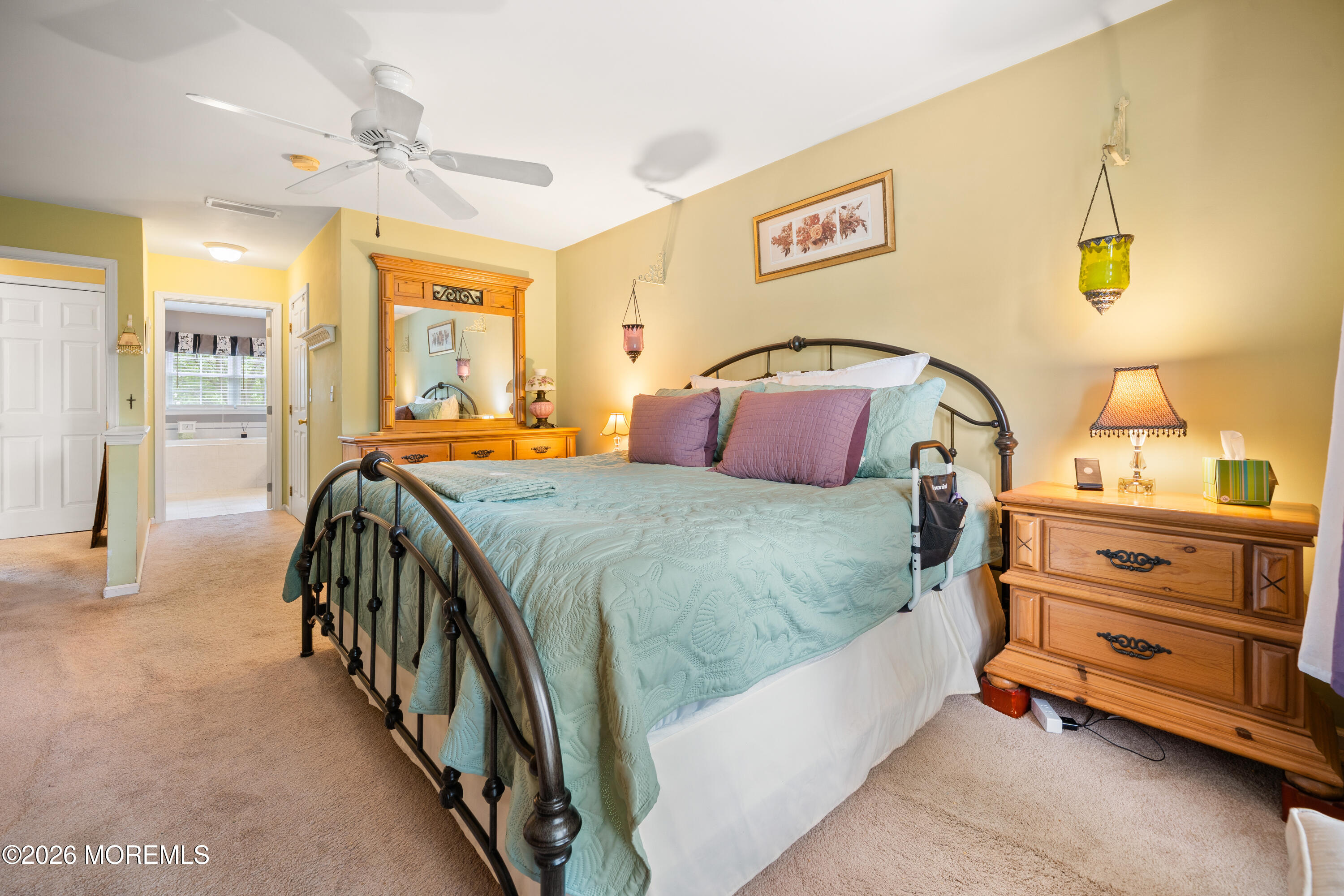 994 Treasure Avenue Manahawkin NJ 08050