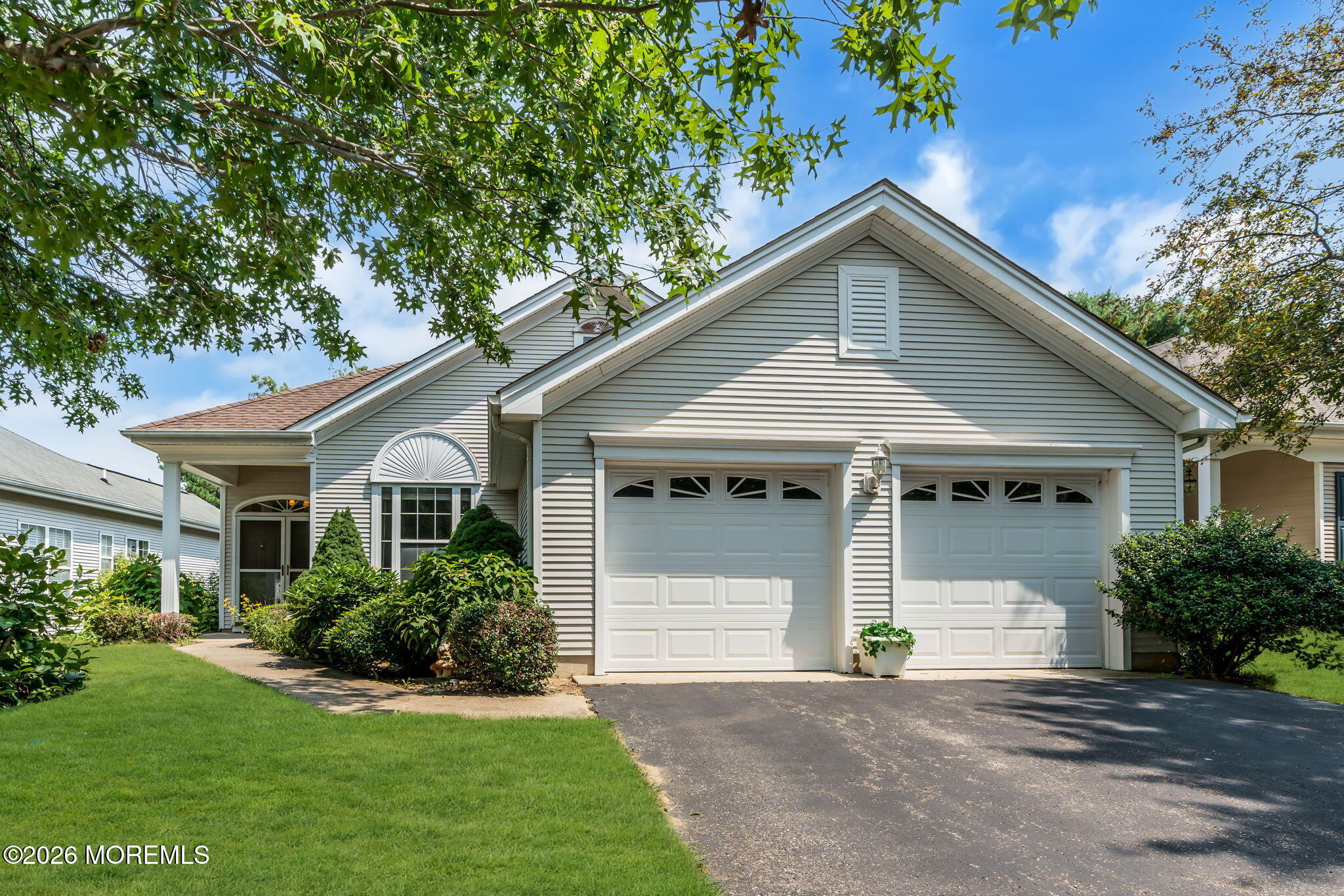 16 Bellflower Drive Lakewood NJ 08701