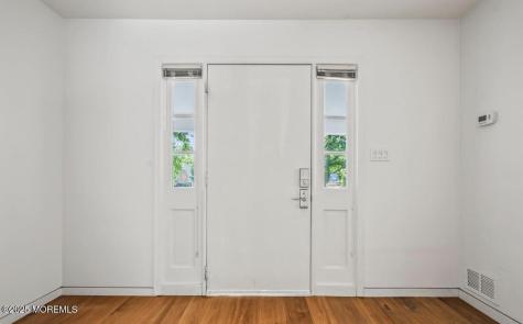 14 Kathy Street Kendall Park NJ 08824