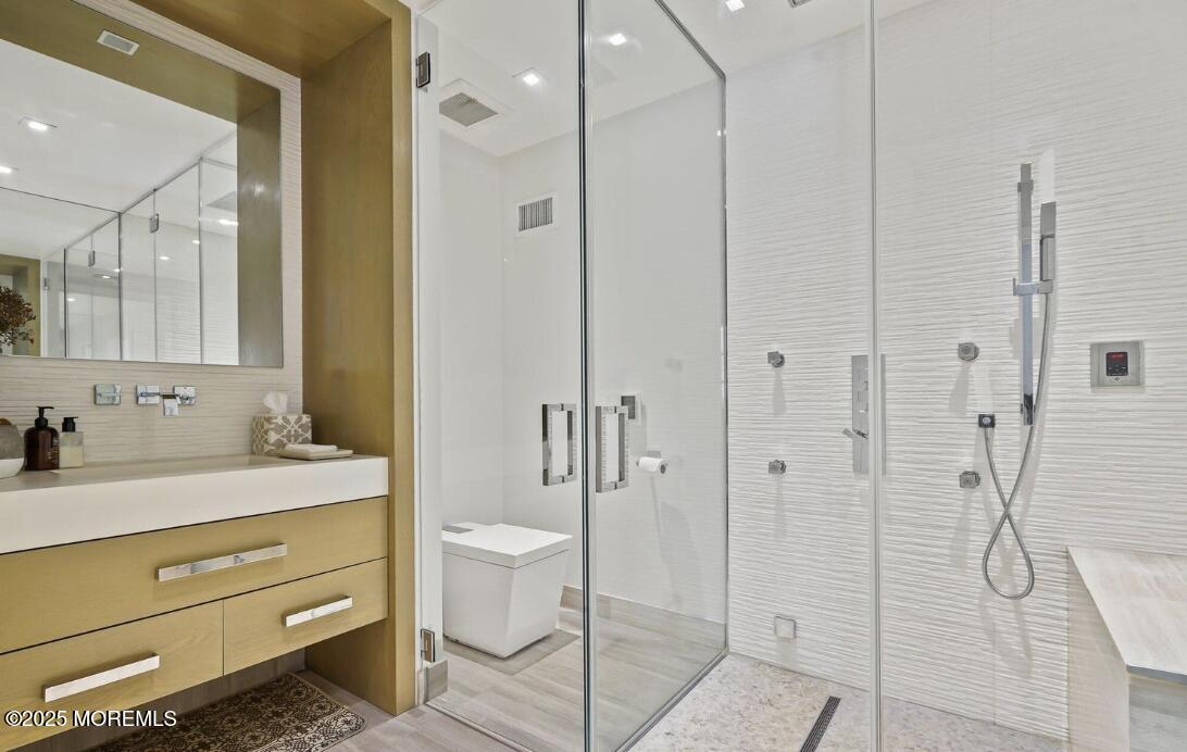 14 Kathy Street Kendall Park NJ 08824