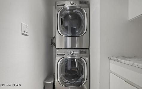 14 Kathy Street Kendall Park NJ 08824