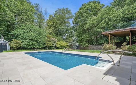 14 Kathy Street Kendall Park NJ 08824