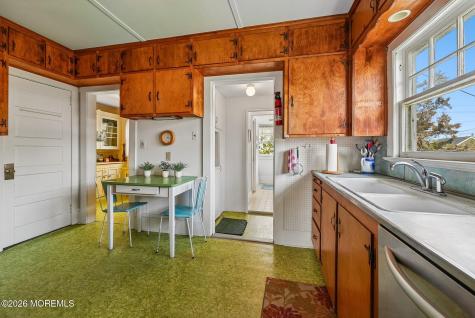 876 East Avenue Mantoloking NJ 08738