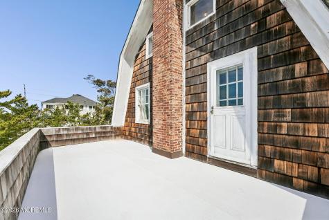 876 East Avenue Mantoloking NJ 08738