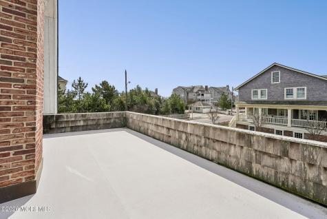 876 East Avenue Mantoloking NJ 08738