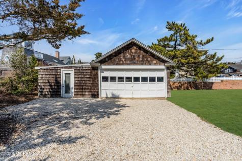 876 East Avenue Mantoloking NJ 08738