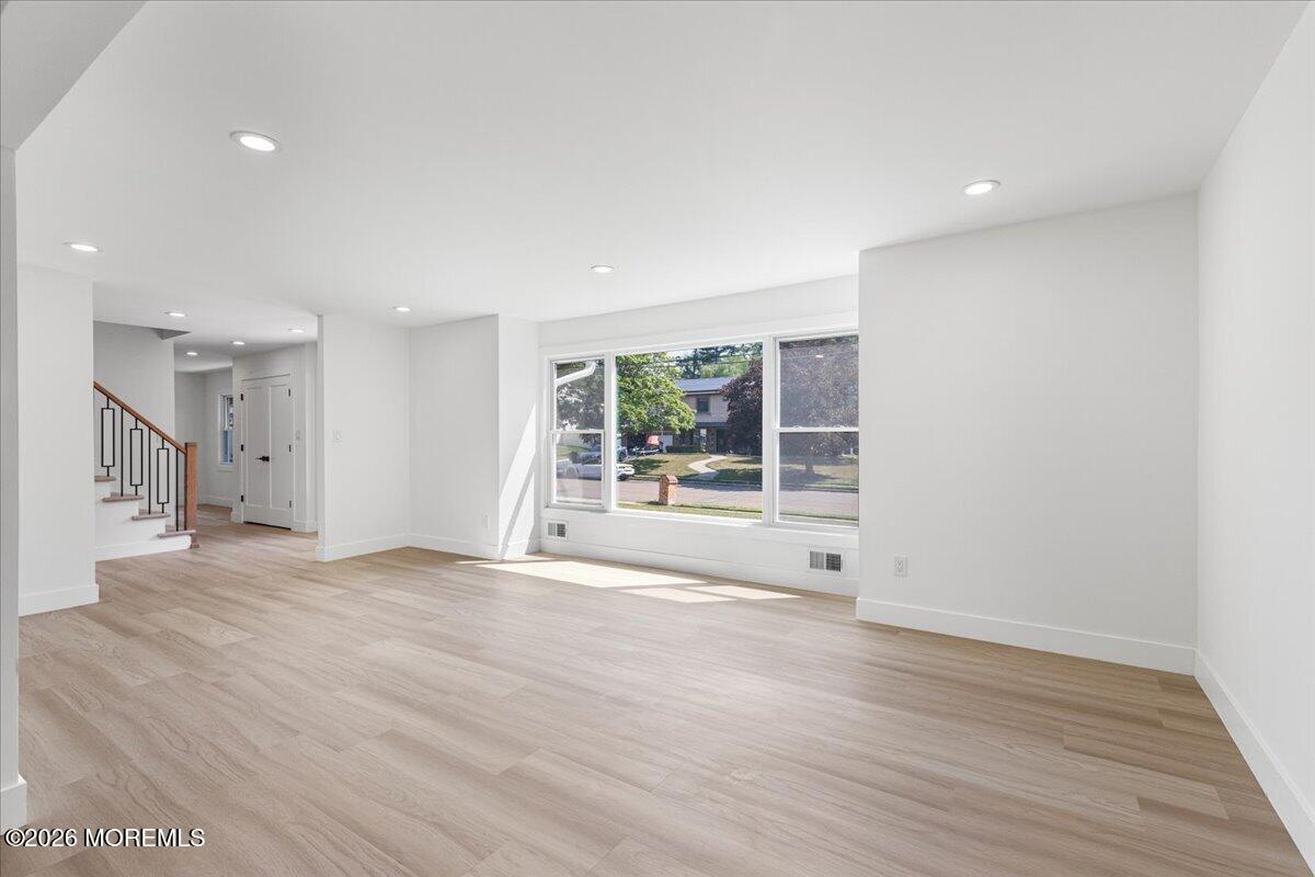 6 Geanne Way Marlboro NJ 07746