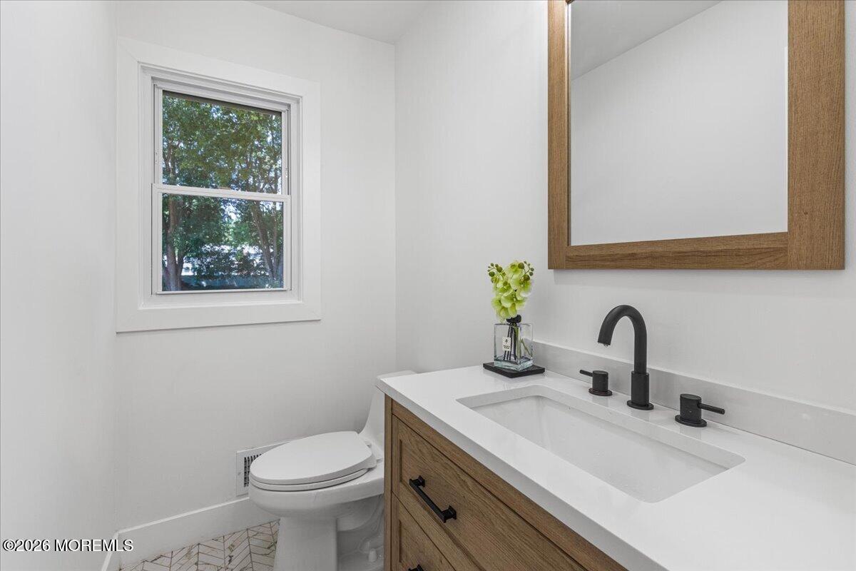 6 Geanne Way Marlboro NJ 07746