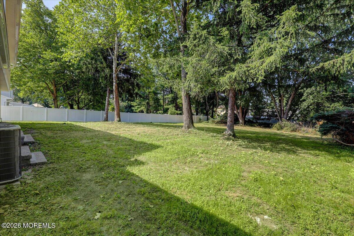 6 Geanne Way Marlboro NJ 07746
