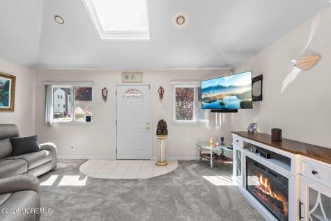190 Hudson Avenue Middletown NJ 07748