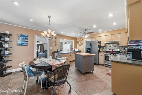 15 Drexel Terrace Monroe NJ 08831