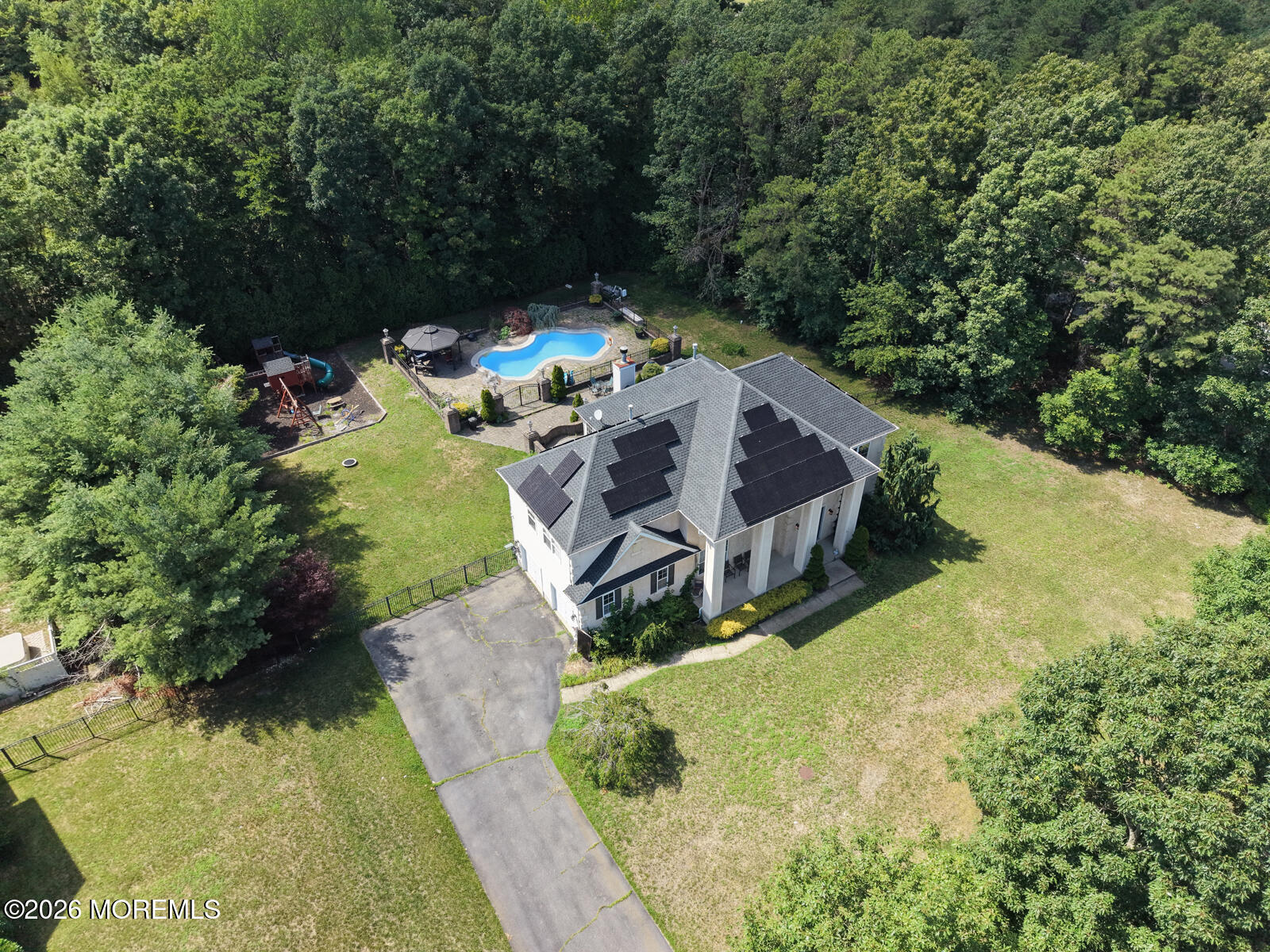 2 Stonehenge Court Jackson NJ 08527