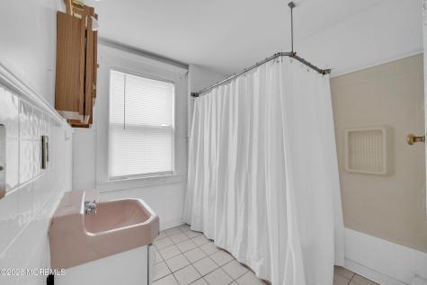 19 Murray Street Freehold NJ 07728