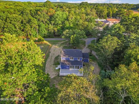 3 E Caines Drive Cream Ridge NJ 08514
