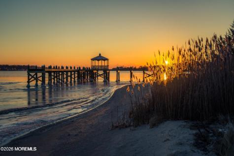 533 Huntington Avenue Pine Beach NJ 08741
