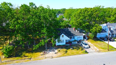 533 Huntington Avenue Pine Beach NJ 08741