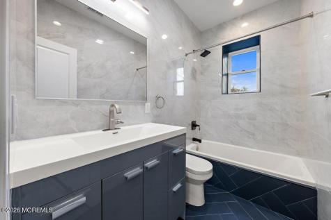 38 Navesink Avenue North Middletown NJ 07748