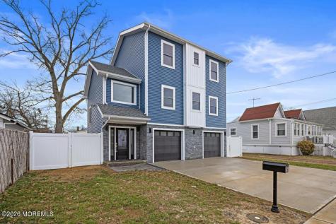 38 Navesink Avenue North Middletown NJ 07748