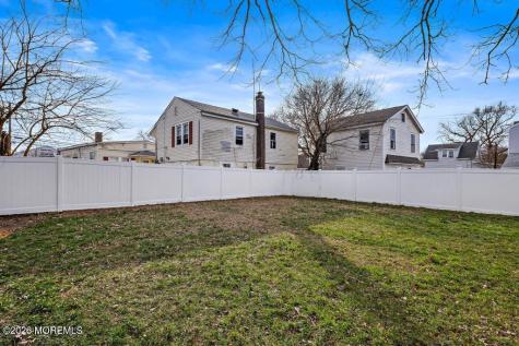 38 Navesink Avenue North Middletown NJ 07748