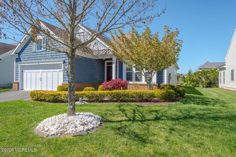 8 E Dartford Drive Farmingdale NJ 07727