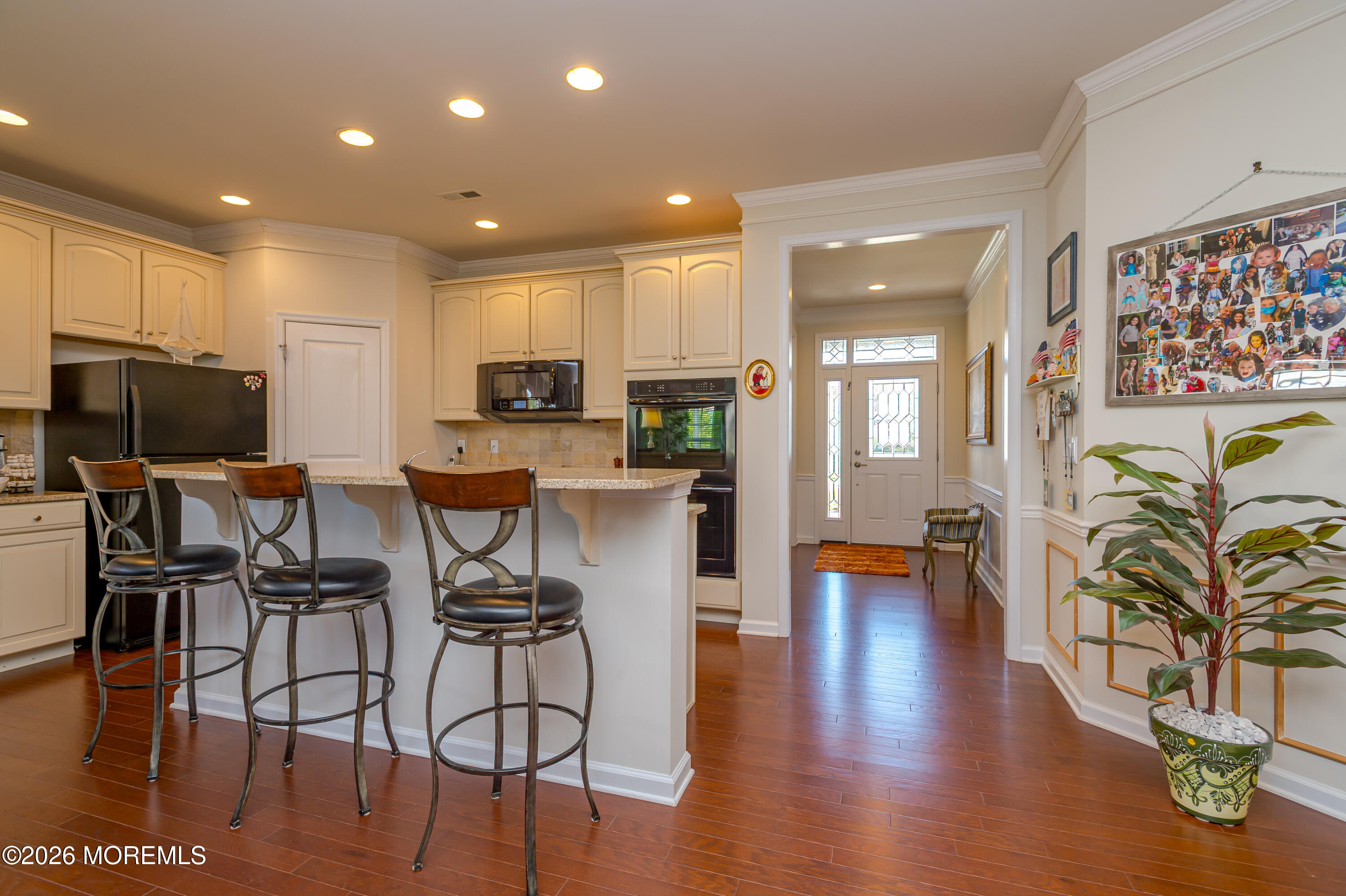 8 E Dartford Drive Farmingdale NJ 07727