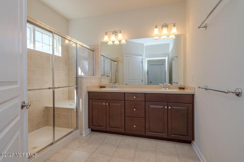 8 E Dartford Drive Farmingdale NJ 07727