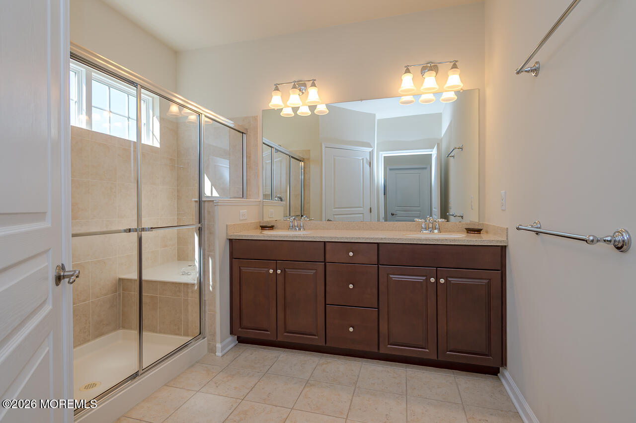 8 E Dartford Drive Farmingdale NJ 07727