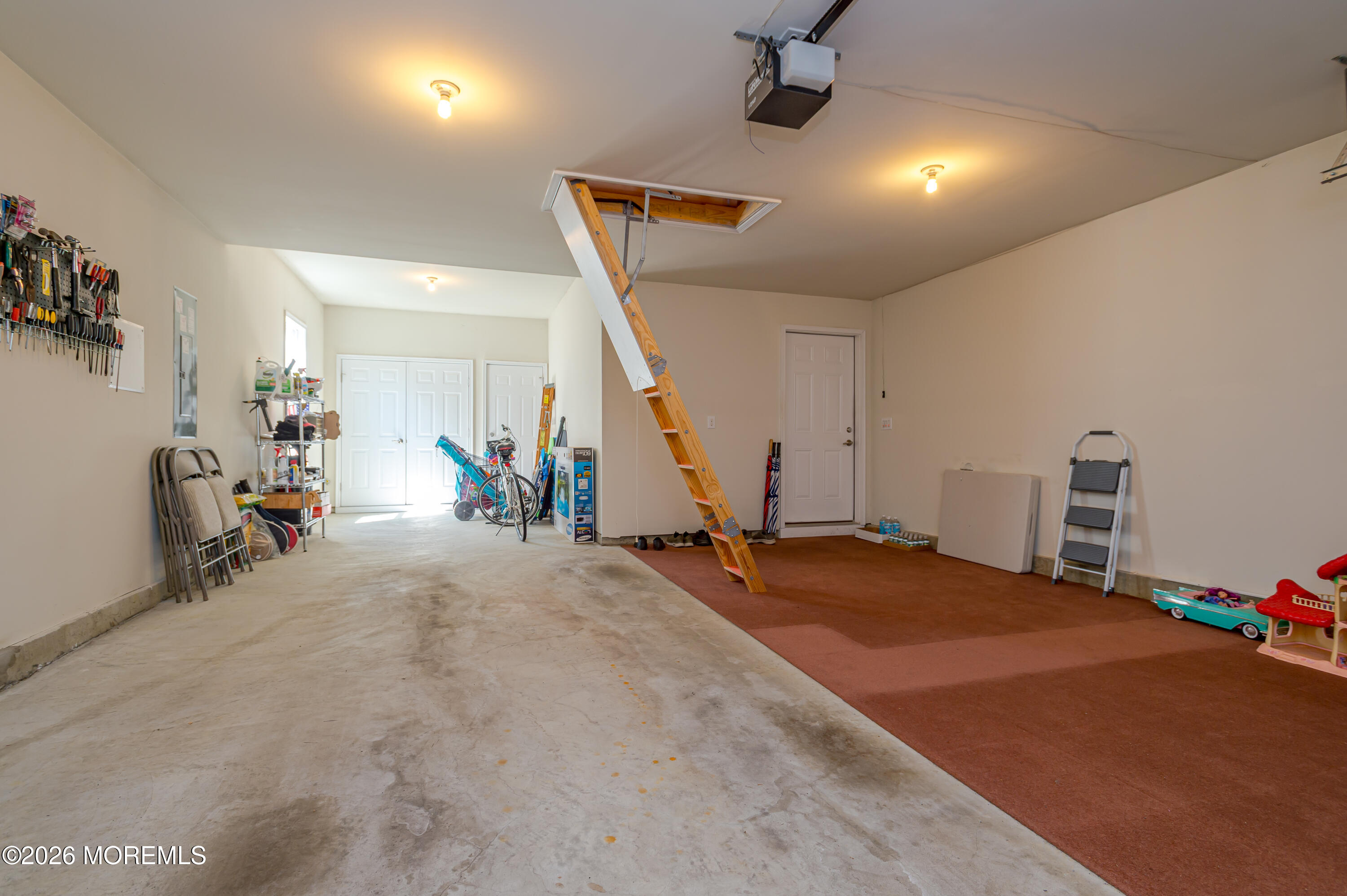 8 E Dartford Drive Farmingdale NJ 07727