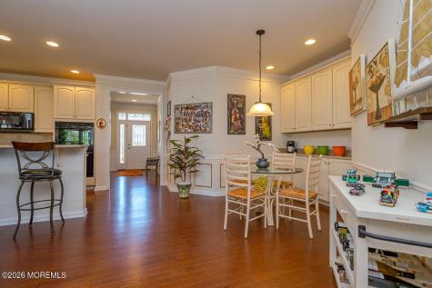 8 E Dartford Drive Farmingdale NJ 07727
