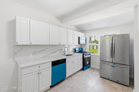 35 Grand Avenue Newark NJ 07102