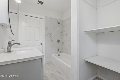 35 Grand Avenue Newark NJ 07102
