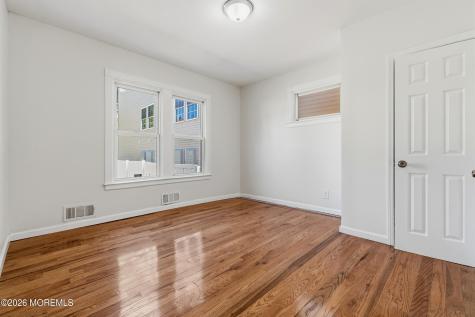 35 Grand Avenue Newark NJ 07102