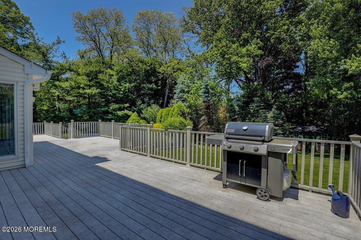 5 Ridge Hill Way Holmdel NJ 07733