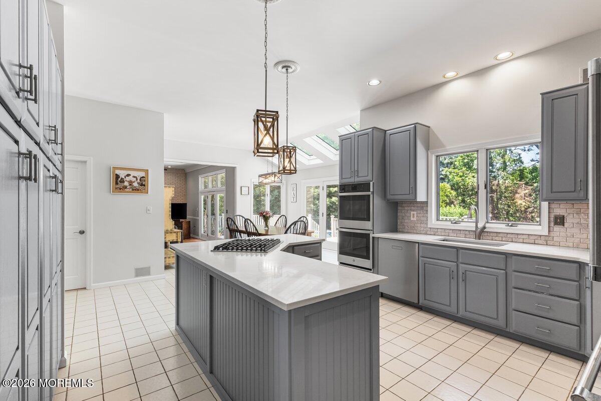 5 Ridge Hill Way Holmdel NJ 07733