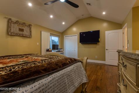 55 Walnut Street Edison NJ 08817