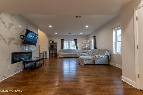 55 Walnut Street Edison NJ 08817