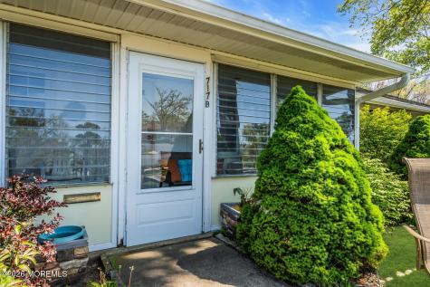 717B Buckingham Drive Lakewood NJ 08701