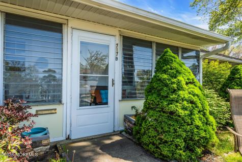 717B Buckingham Drive Lakewood NJ 08701