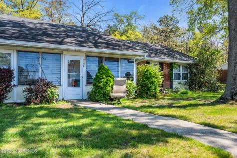 717B Buckingham Drive Lakewood NJ 08701