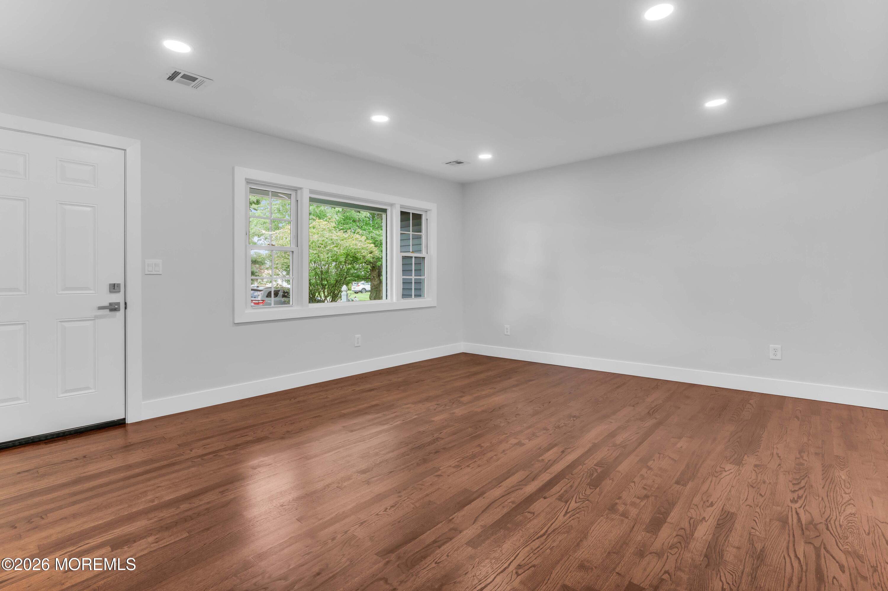 109 Edinburgh Court Toms River NJ 08757