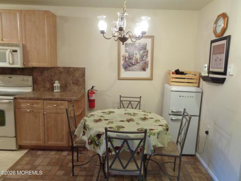 28 B Snowberry Lane Whiting NJ 08759