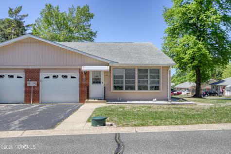 1 Moccasin Drive Whiting NJ 08759