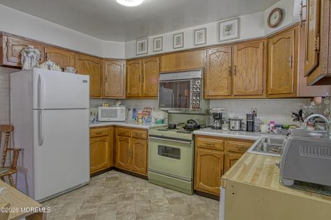 1 Moccasin Drive Whiting NJ 08759