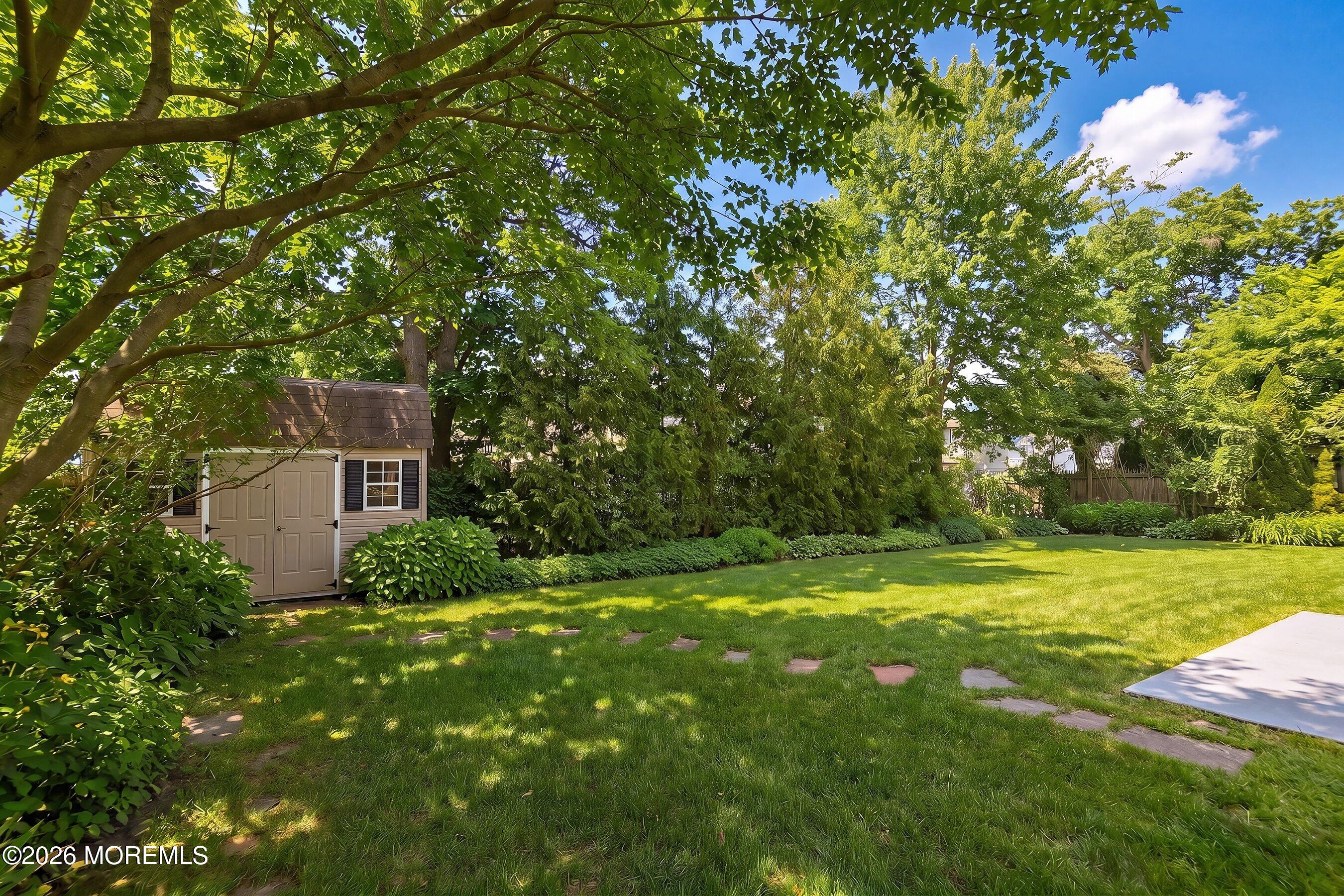 10 Lilac Place Howell NJ 07731