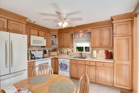16 Cheesequake Road Sayreville NJ 08872