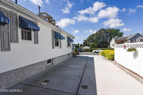 16 Cheesequake Road Sayreville NJ 08872