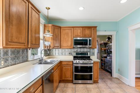 31 Lincoln Place Freehold NJ 07728