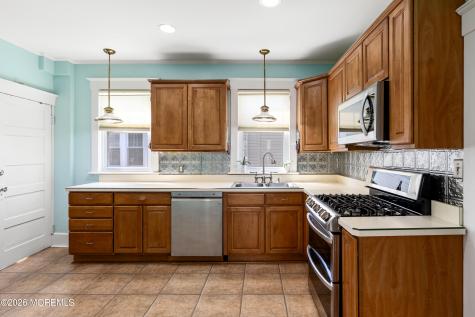 31 Lincoln Place Freehold NJ 07728