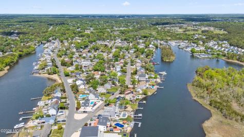 44 Kettle Creek Drive Brick NJ 08723