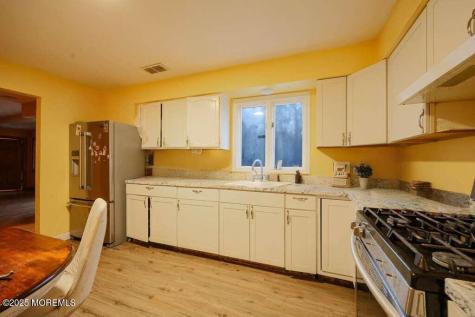 1158 Cecil Court Lakewood NJ 08701